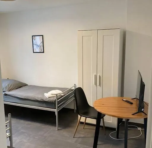 Handwerker Domizil 1og *